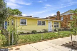 554 N Kent St, Winchester, VA 22601 - Photo 2