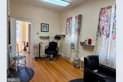 209 Boscawen Street E, Winchester, VA 22601 - Photo 2