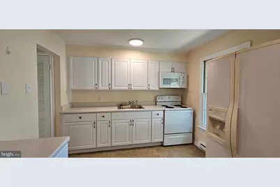 204 E Whitlock Avenue, Winchester, VA 22601 - Photo 2