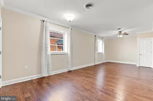 25 E Boscawen St, Winchester, VA 22601 - Photo 8