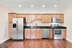 25 E Boscawen St, Winchester, VA 22601 - Photo 6