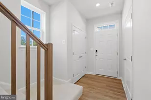 249 Monteith Dr, Winchester, VA 22601 - Photo 2