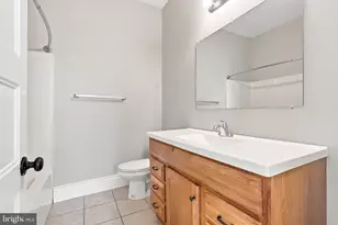 132 N Braddock St, Winchester, VA 22601 - Photo 8