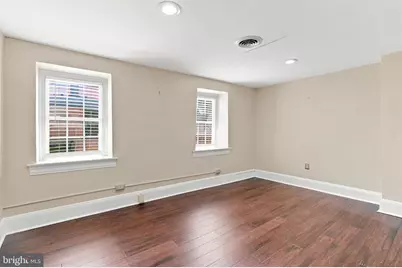 16 W Boscawen Street, Winchester, VA 22601 - Photo 4