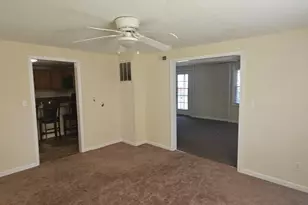553 -1/2 N Loudoun St, Winchester, VA 22601 - Photo 6