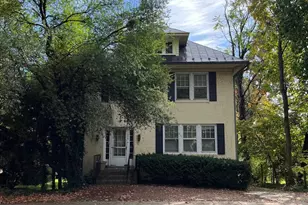 208 Fairmont Ave, Winchester, VA 22601 - Photo 2