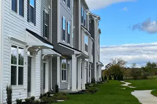 600 Hemsworth Ln, Winchester, VA 22601 - Photo 2