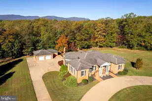 177 Hatcher Dr, Front Royal, VA 22630 - Photo 2