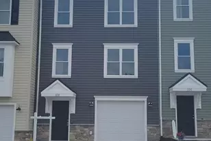 328 W 11th St, Front Royal, VA 22630 - Photo 2