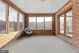 472 Wesley Ln, Bentonville, VA 22610 - Photo 14