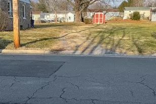 831 W 13th St, Front Royal, VA 22630 - Photo 4