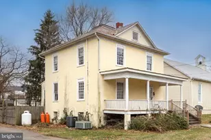 209 E Stonewall Dr, Front Royal, VA 22630 - Photo 32