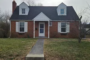 423 Happy Creek Rd, Front Royal, VA 22630 - Photo 2