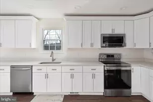 145 Tulip Poplar Dr, Linden, VA 22642 - Photo 10