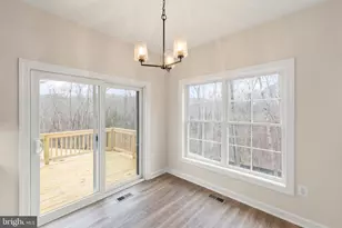 220 Lakeland Cir, Middletown, VA 22645 - Photo 12