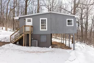 136 Gayles Ln, Front Royal, VA 22630 - Photo 2