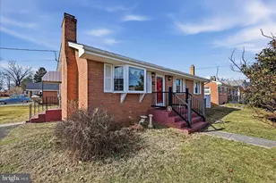 200 Washington Ave, Front Royal, VA 22630 - Photo 1