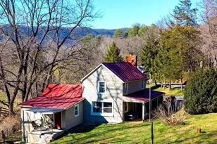 903 Rocky Hollow Rd, Bentonville, VA 22610 - Photo 1