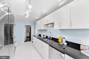 214 S Royal Ave, Front Royal, VA 22630 - Photo 16