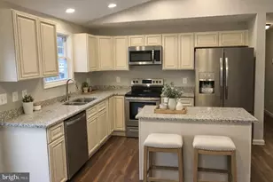 402 Bluebird Way, Front Royal, VA 22630 - Photo 4