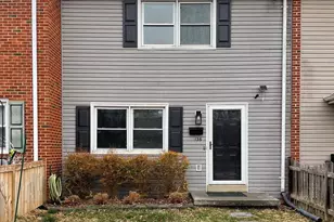 136 Scott St, Front Royal, VA 22630 - Photo 1