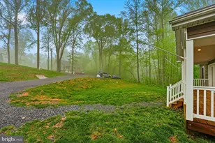 1104 High Top Rd, Linden, VA 22642 - Photo 4
