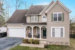 27 Cheyenne Ln, Front Royal, VA 22630 - Photo 2