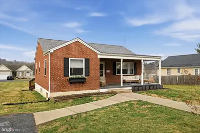 140 W Duck Street, Front Royal, VA 22630 - Photo 1