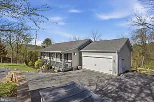 112 Apple Orchard Dr, Linden, VA 22642 - Photo 2