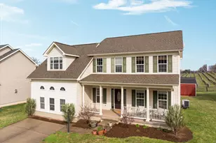 107 Highfield Ln, Front Royal, VA 22630 - Photo 4