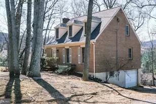 107 Richmond Rd, Front Royal, VA 22630 - Photo 2