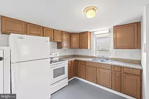 822 N Commerce Ave, Front Royal, VA 22630 - Photo 2