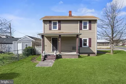 822 N Commerce Avenue, Front Royal, VA 22630 - Photo 1