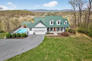 400 Deer Run Cir, Front Royal, VA 22630 - Photo 2