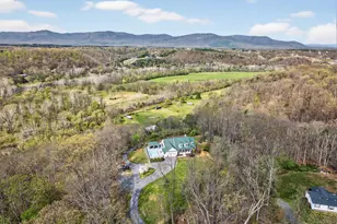 400 Deer Run Cir, Front Royal, VA 22630 - Photo 10