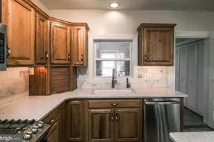 104 Wesley Ln, Browntown, VA 22610 - Photo 18