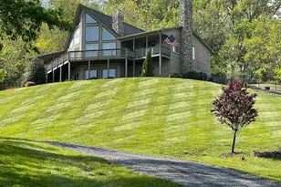 230 Vista Manor Dr, Front Royal, VA 22630 - Photo 2