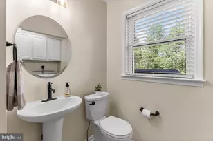 717 Bragg Dr, Front Royal, VA 22630 - Photo 32