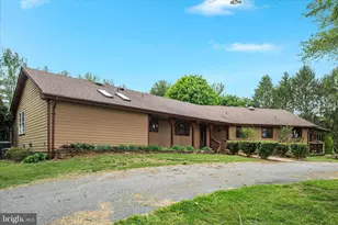 263 Bowling Green Rd, Front Royal, VA 22630 - Photo 2