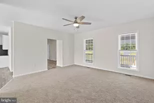 100 Holiday Ct, Bentonville, VA 22610 - Photo 8