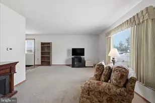 814 W 15th St, Front Royal, VA 22630 - Photo 2