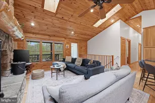 938 Fetchett Rd, Bentonville, VA 22610 - Photo 14