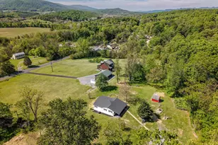 4493 Stonewall Jackson Hwy, Bentonville, VA 22610 - Photo 4