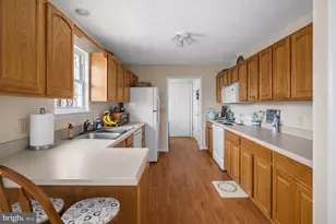 1076 Stuart Dr, Front Royal, VA 22630 - Photo 8