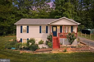 126 Cliffside Rd, Linden, VA 22642 - Photo 2