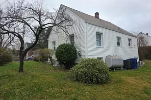 368 W 9th St, Front Royal, VA 22630 - Photo 16