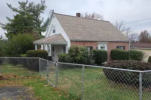 368 W 9th St, Front Royal, VA 22630 - Photo 12