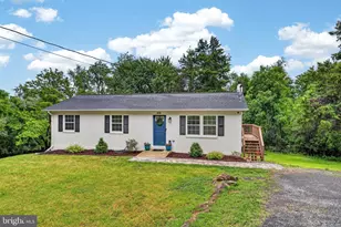 638 Apple Orchard Dr, Linden, VA 22642 - Photo 2