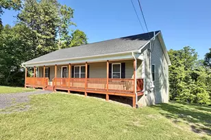 643 Pine Ridge Dr, Front Royal, VA 22630 - Photo 2