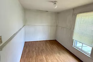 49 W Duck St, Front Royal, VA 22630 - Photo 16